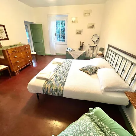 ヴィラ Charme - Panoramic Garden And View デルヴィオ